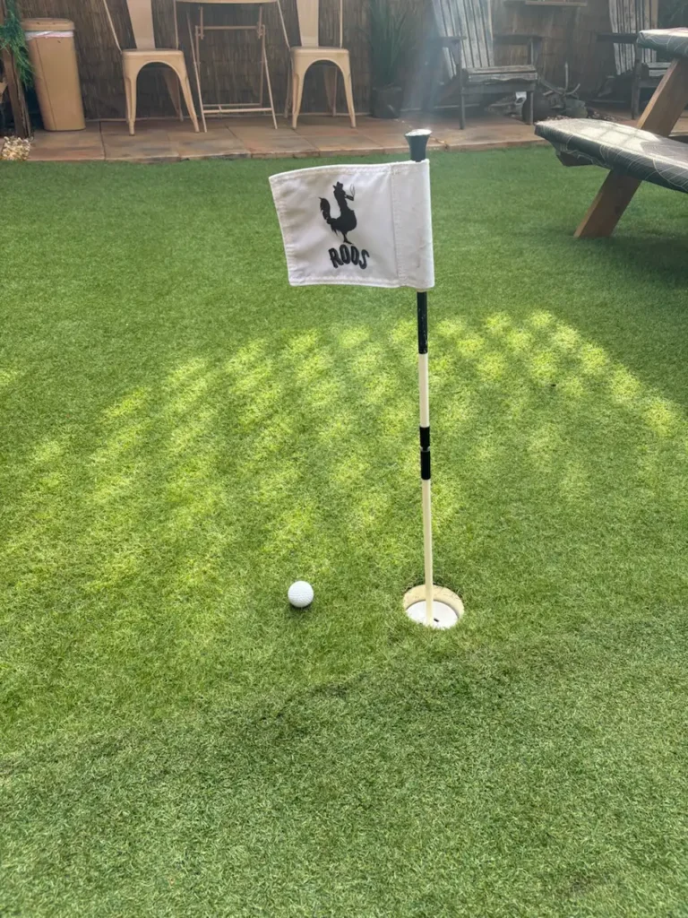 The Roos Nest, Backyard,